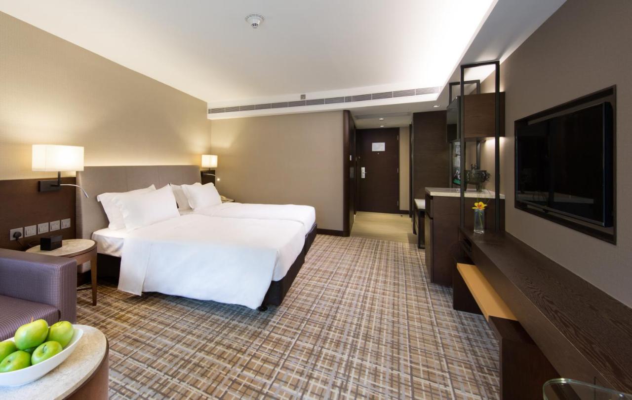 Hotel New World Millennium 5*