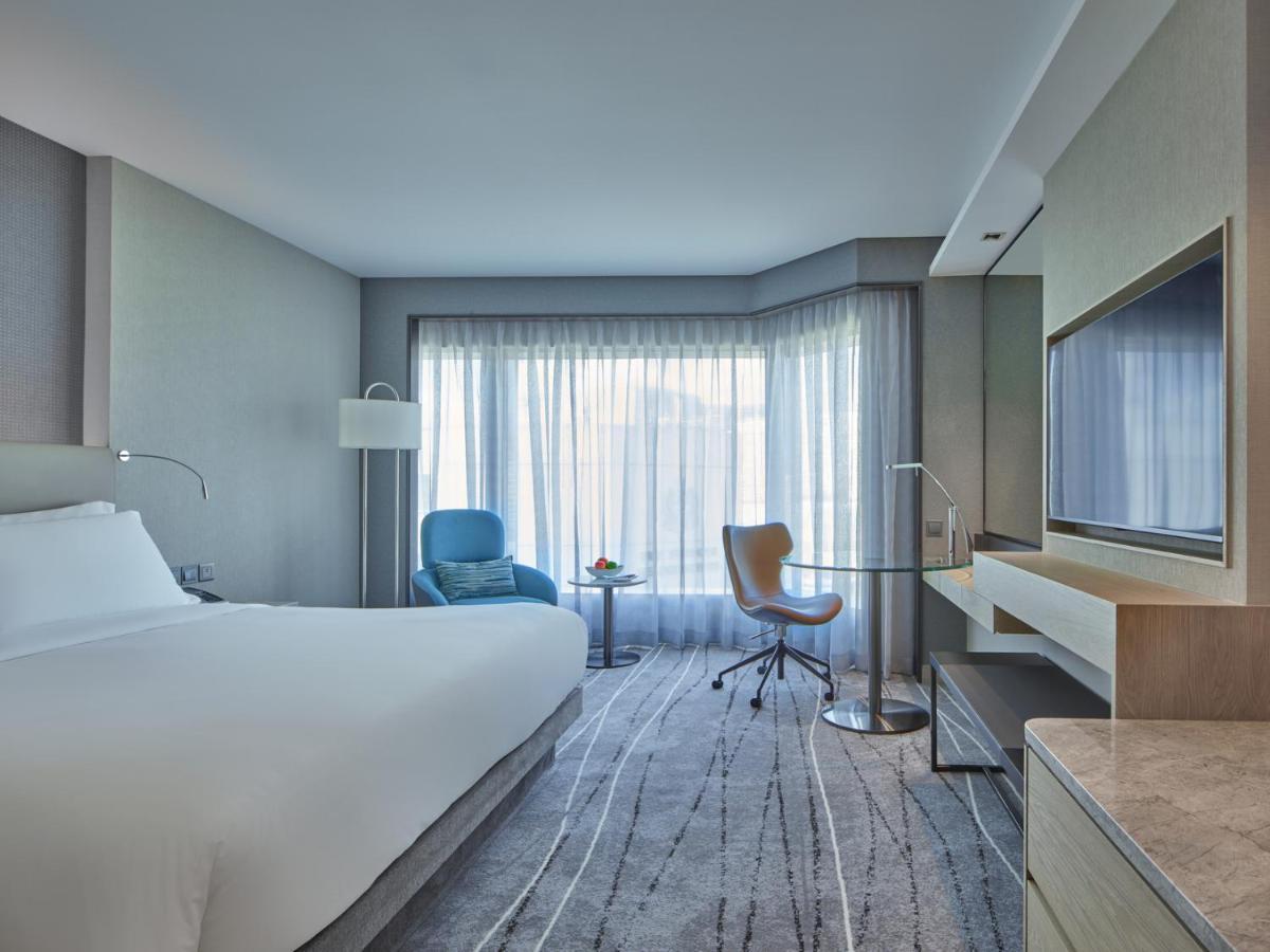 Hotel New World Millennium 5*