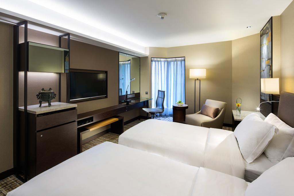Hotel New World Millennium 5*
