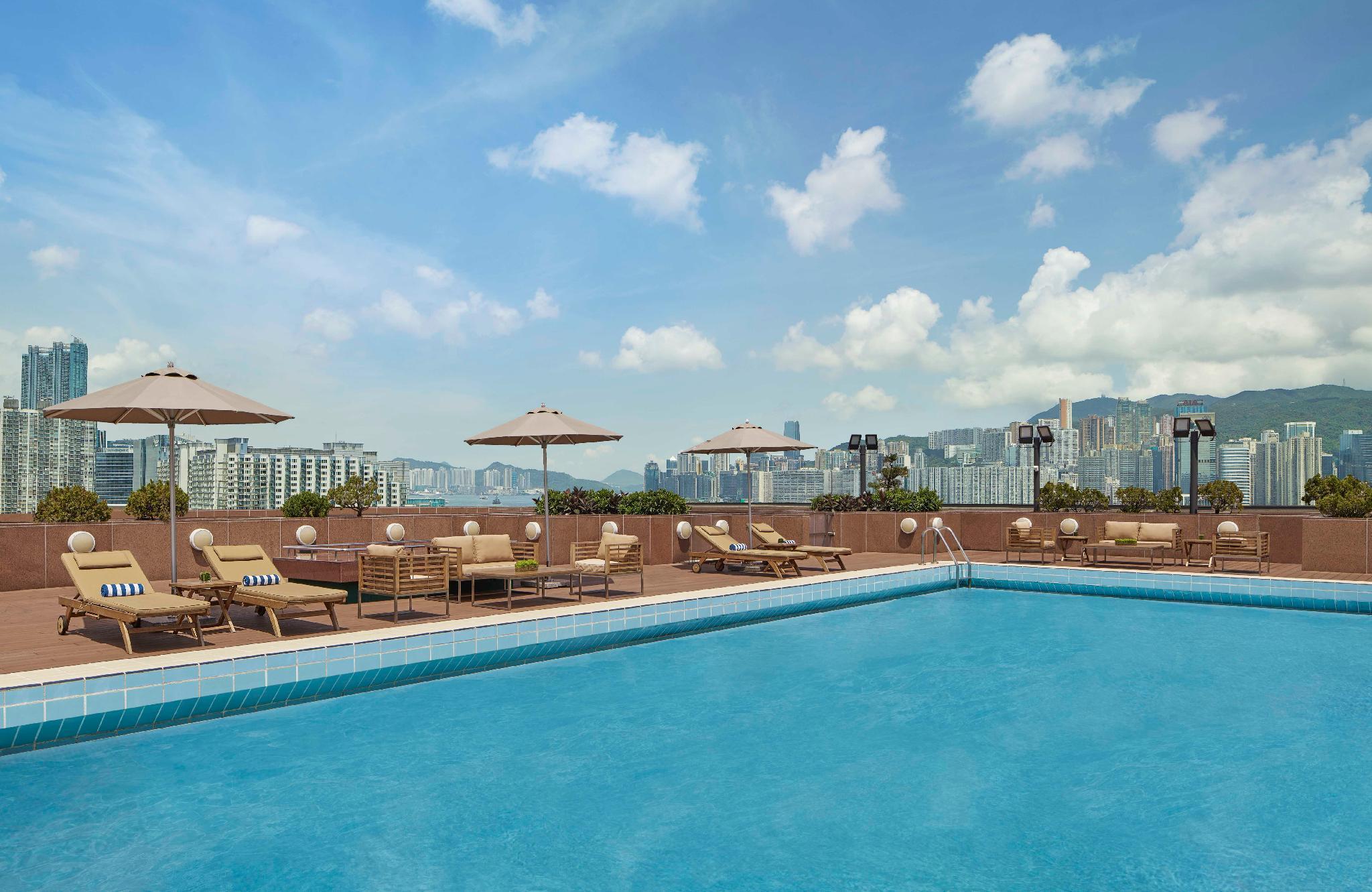 Khách sạn New World Millennium 5*